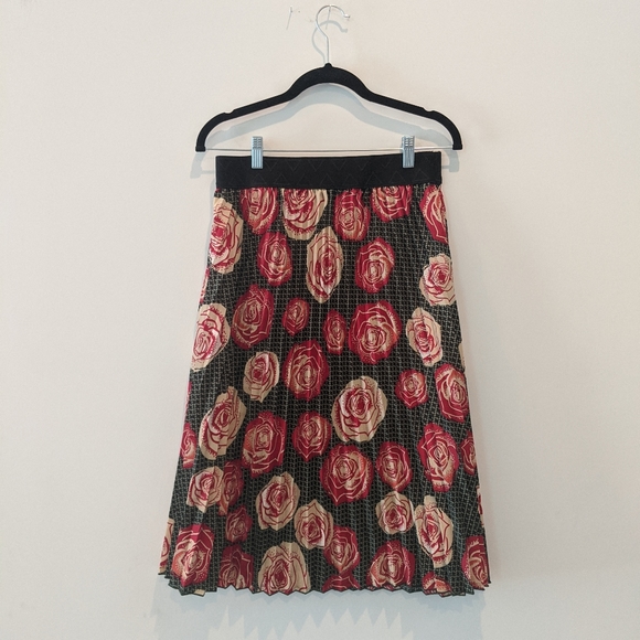 LuLaRoe Dresses & Skirts - $$$ LuLaRoe pleated rose abstract green skirt S